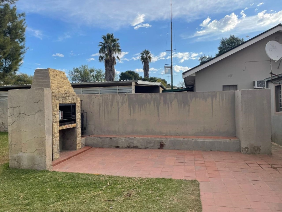  Bedroom Property for Sale in Bloemhof North West